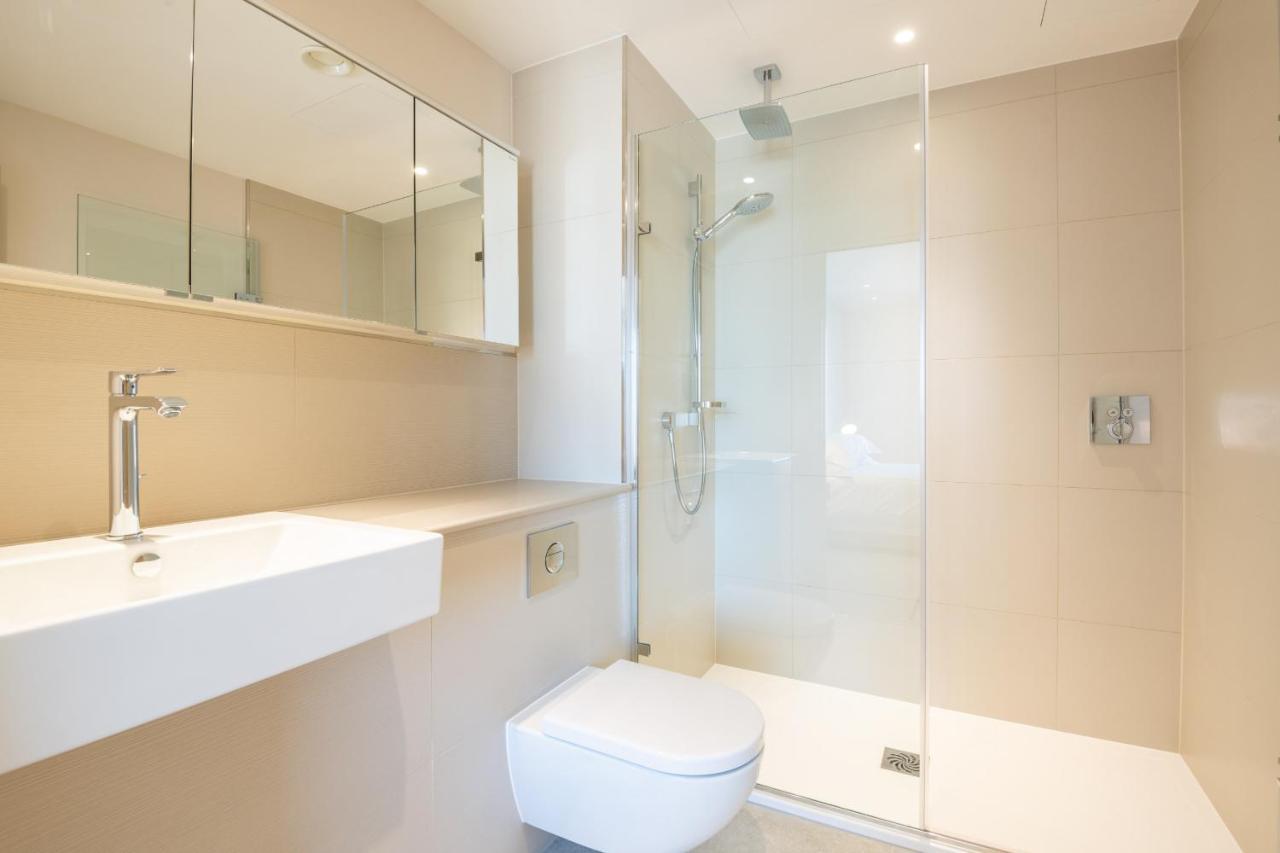 Elegant Victoria Home Close To Sloane Square By Underthedoormat Londres Exterior foto